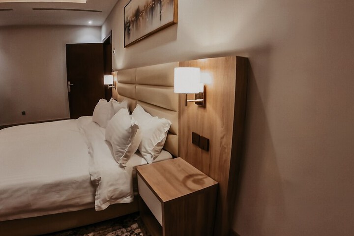 Room 8 of 26
