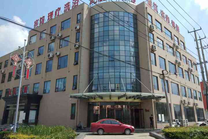 Hotel 4 of 8