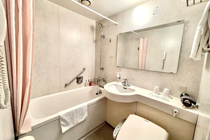 Clean Restrooms