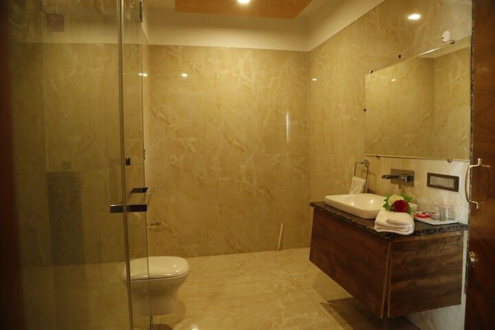 Room 16 of 20