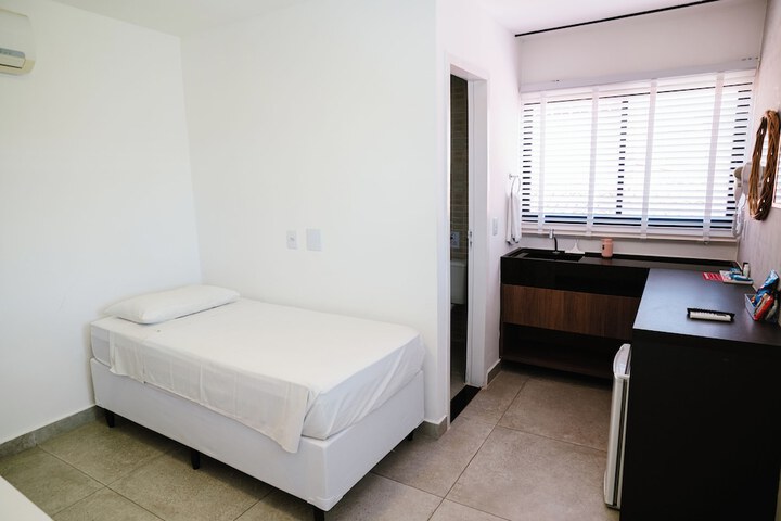 Room 78 of 143