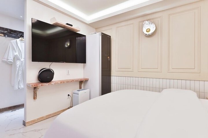 Room 20 of 40
