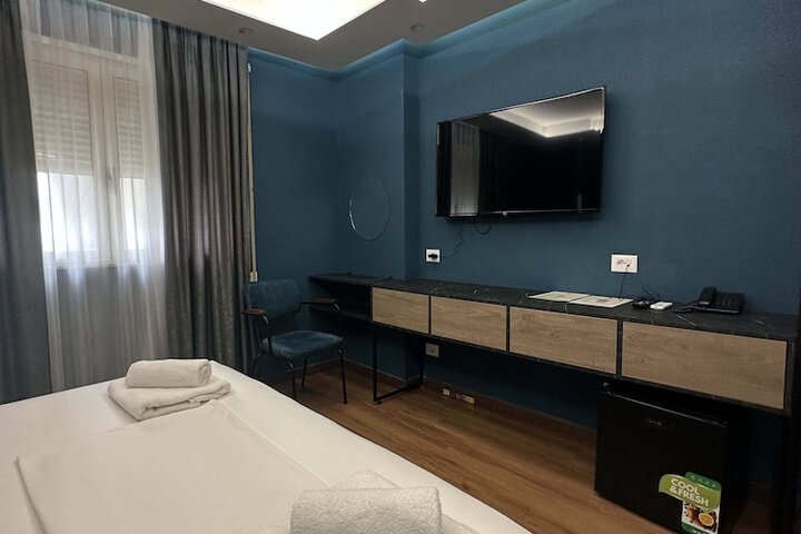 Room 14 of 35