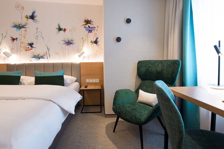 Room 35 of 78