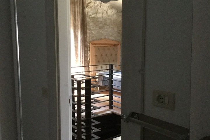 Room 17 of 155