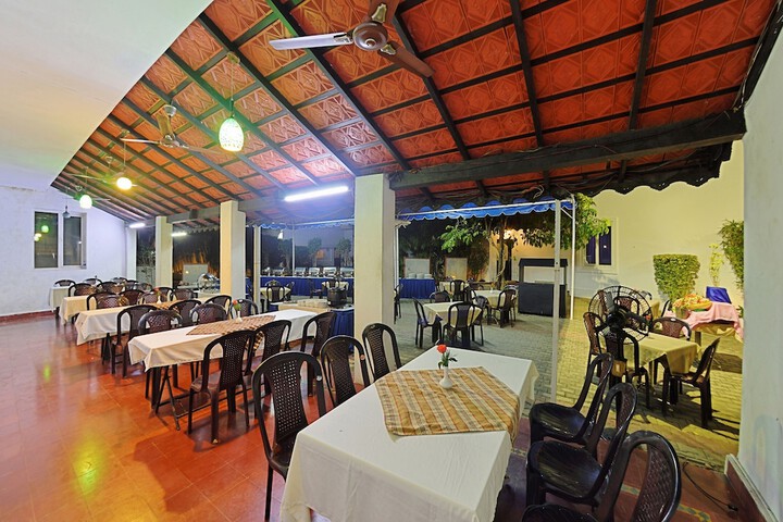 Dining Photos