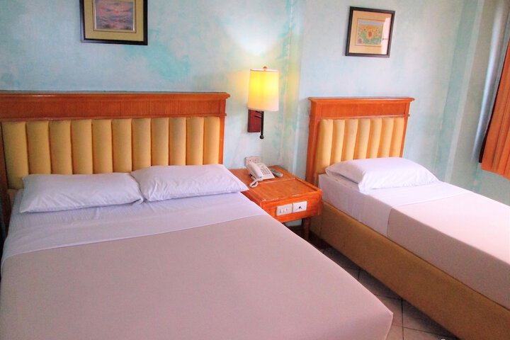 Room 13 of 39