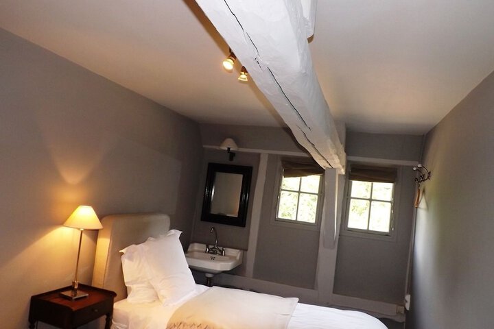 Room 8 of 58