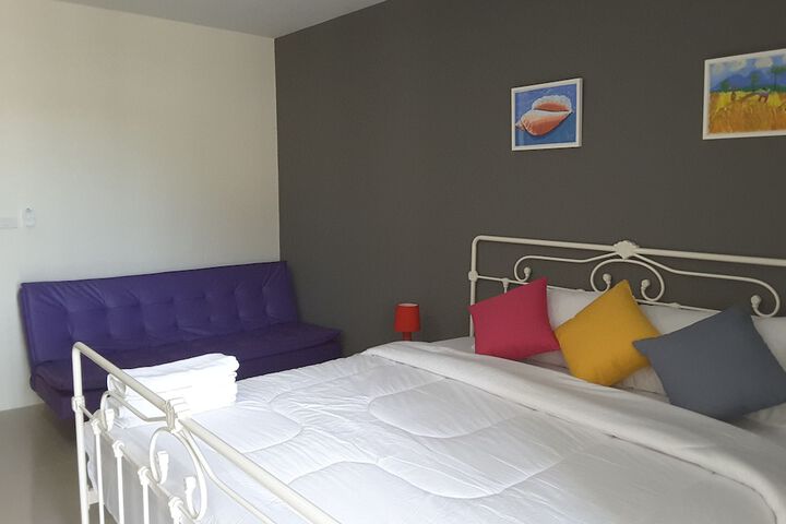 Room 5 of 94