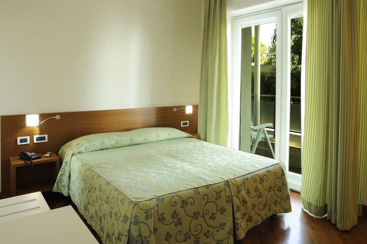 Room 9 of 57