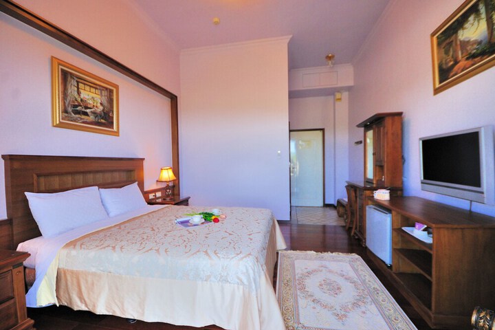 Room 6 of 59