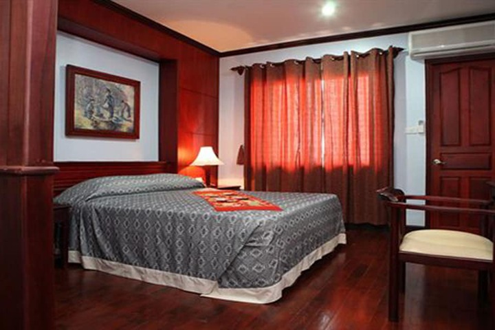 Room 14 of 31