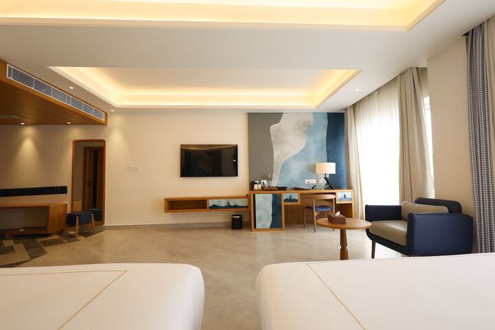 Room 14 of 32