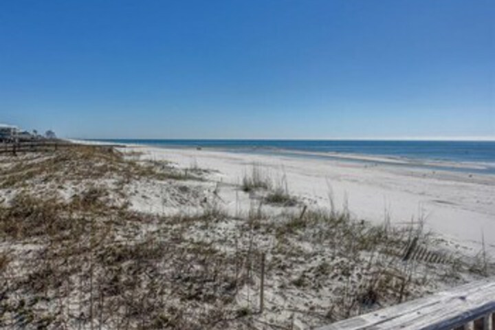 Beach 8 of 32