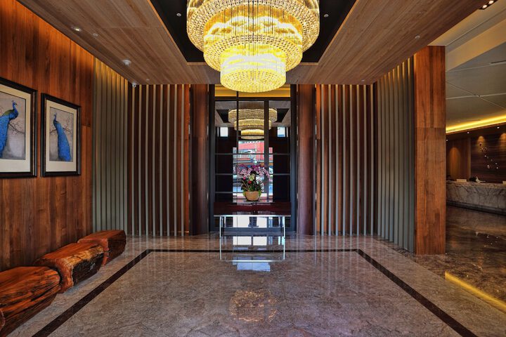 Hotel 8 of 159
