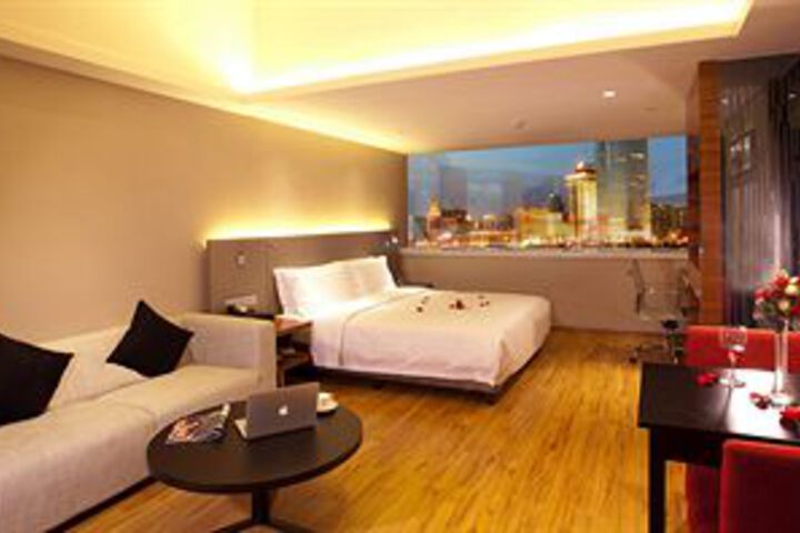 Room 15 of 46