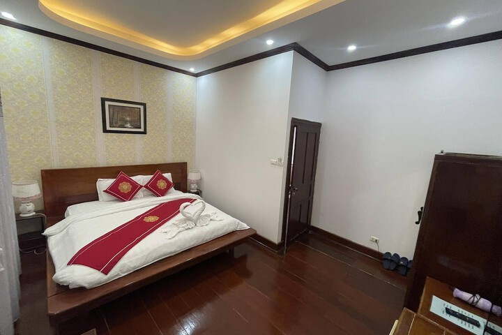 Room 21 of 29