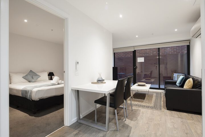 Room 16 of 39
