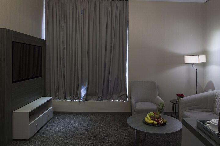 Room 28 of 42