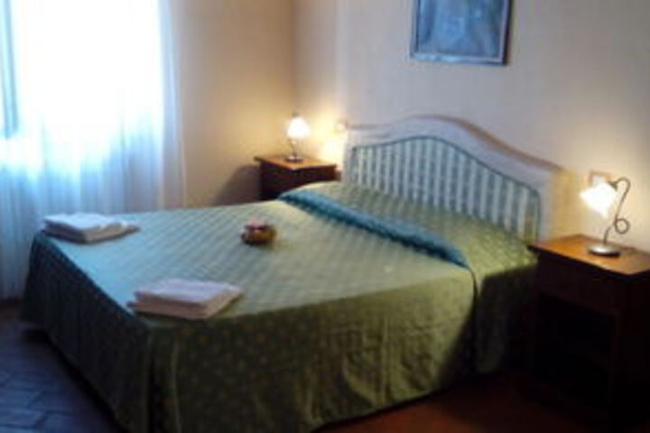 Room 22 of 37
