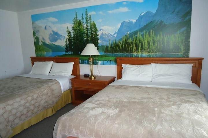 Room 9 of 39