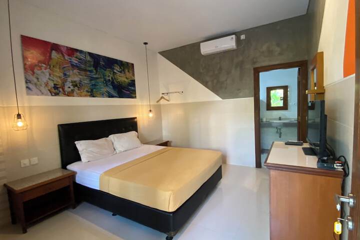 Room 7 of 67