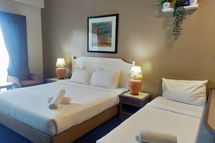 Room 206 of 650