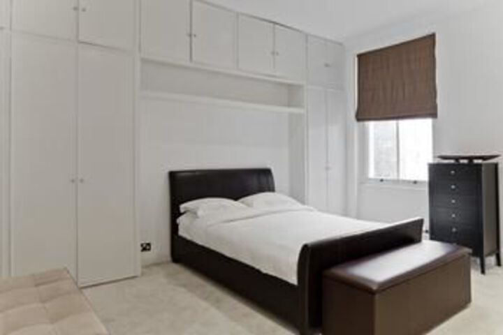 Room 32 of 119