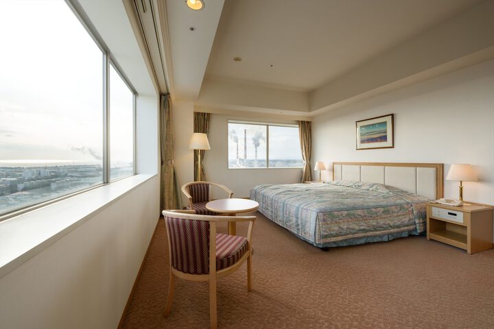 Room 4 of 78