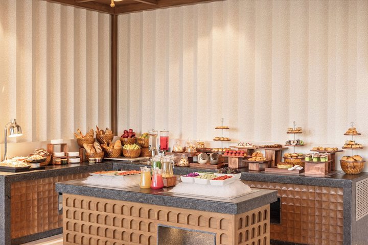 Breakfast/Coffee Service 60 of 92