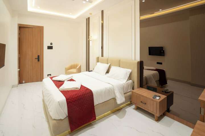 Room 4 of 59