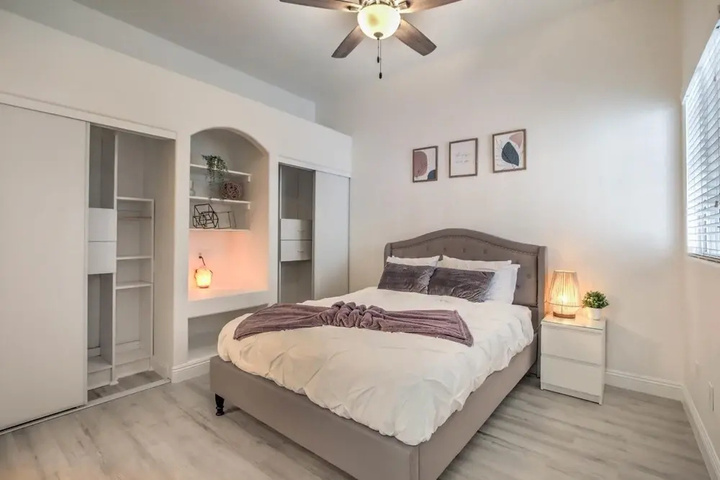 Room 4 of 26