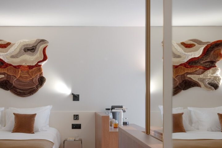 Room 227 of 780