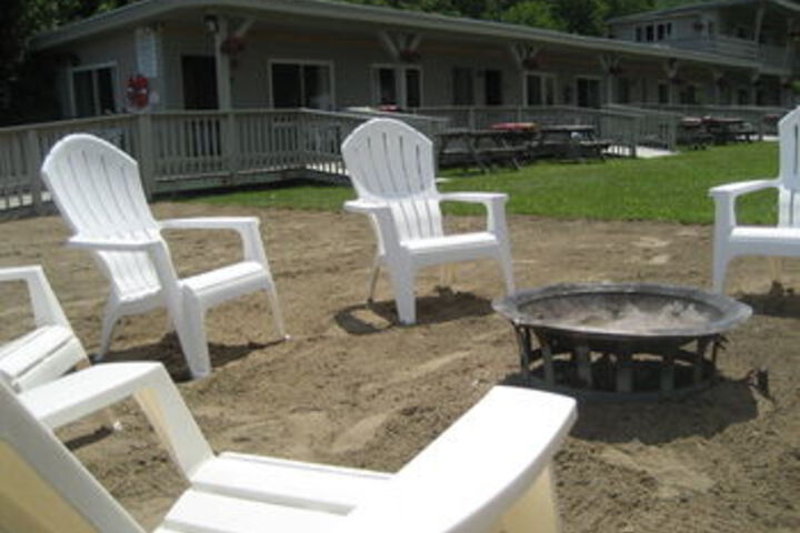 Hotel Exterior 46 of 102