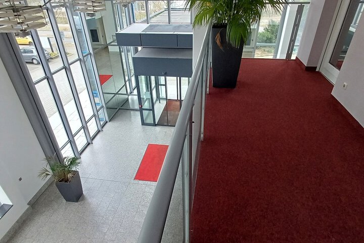 Ballroom/Hall 81 of 87
