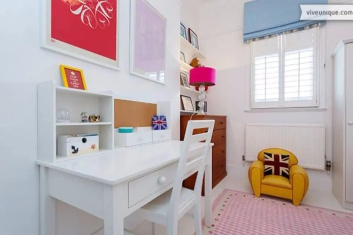 Room 5 of 13