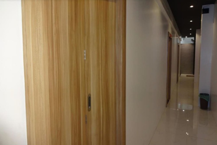 Ballroom/Hall 1 of 17