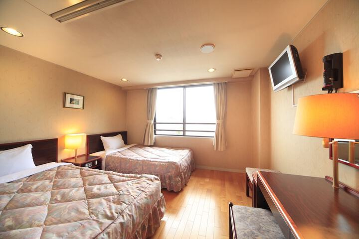 Room 5 of 51