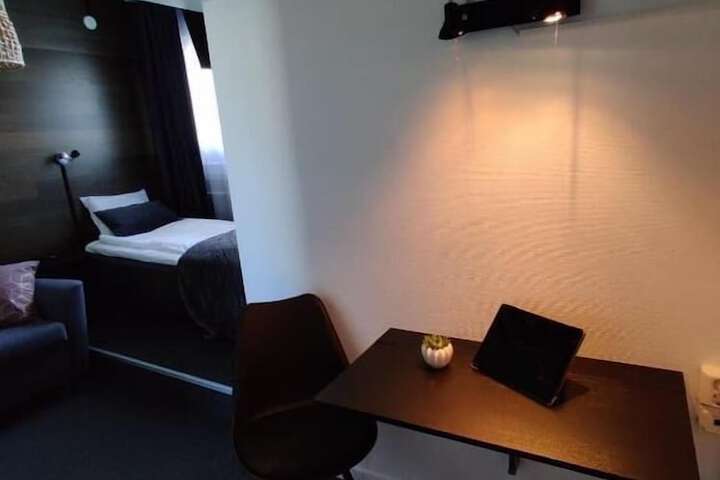 Room 18 of 50