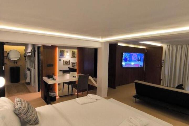 Photo 12