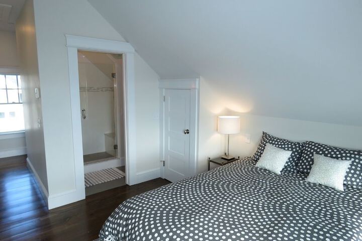 Room 13 of 168