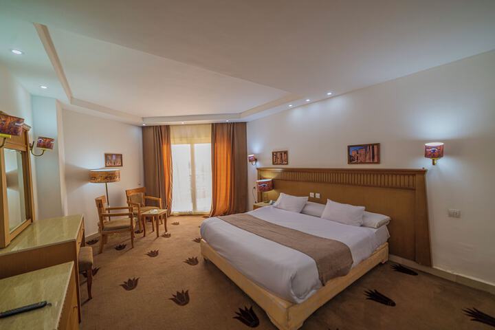 Room 44 of 109