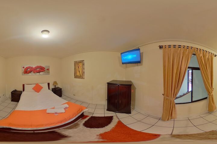 Room 23 of 42