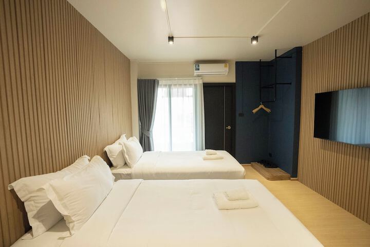 Room 46 of 96