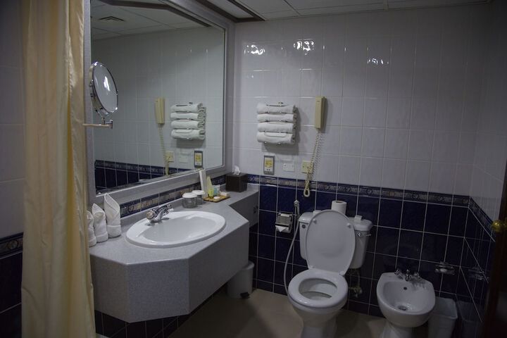 Clean Restrooms