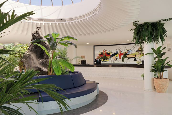 Lobby Entry