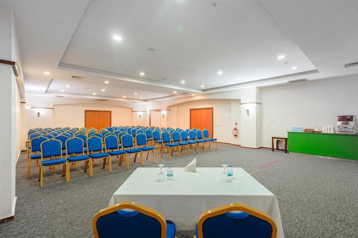 Business Center 103 of 128