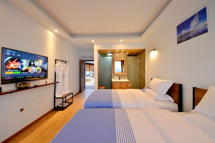 Room 29 of 48