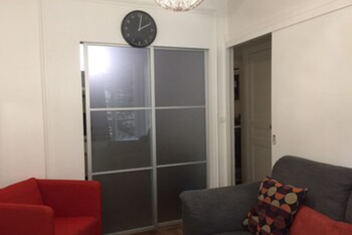 Room 8 of 19