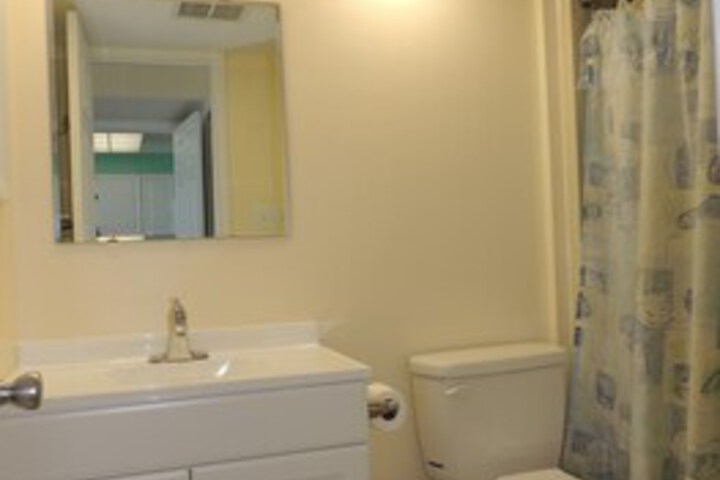 Room 8 of 48